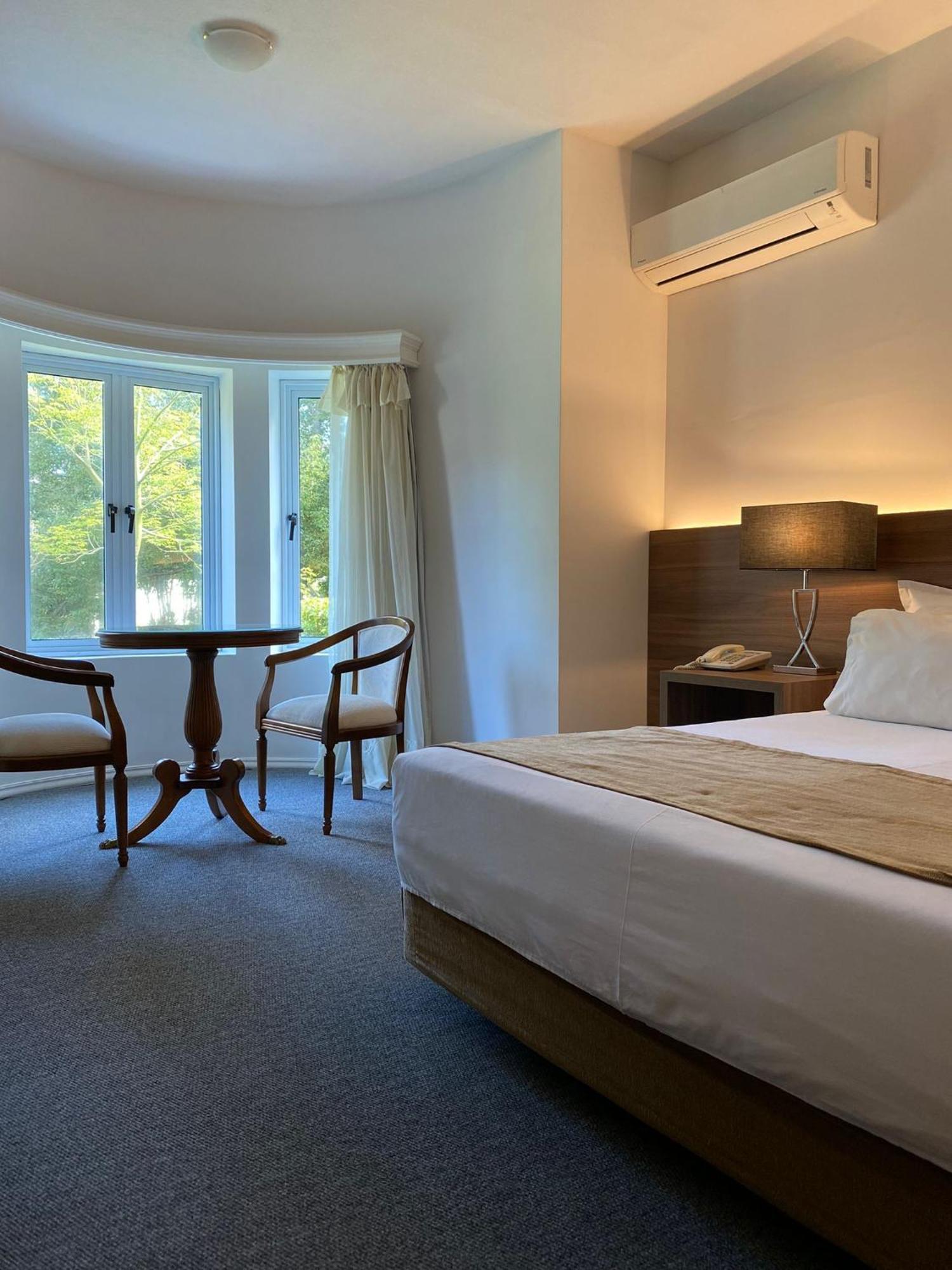 Parque Hotel Jean Clevers Punta del Este Exterior photo A room at the hotel