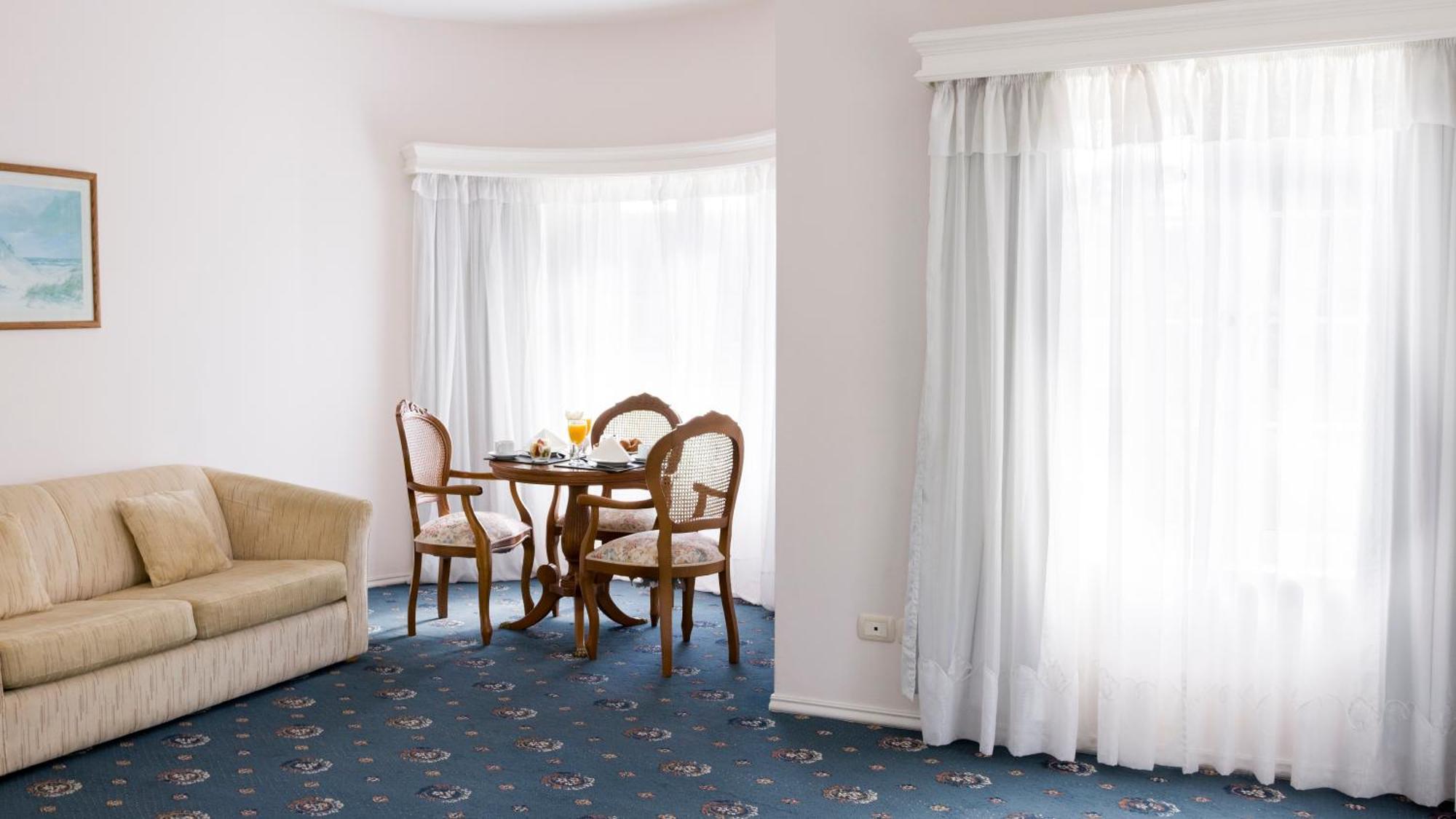 Parque Hotel Jean Clevers Punta del Este Exterior photo A room at the hotel