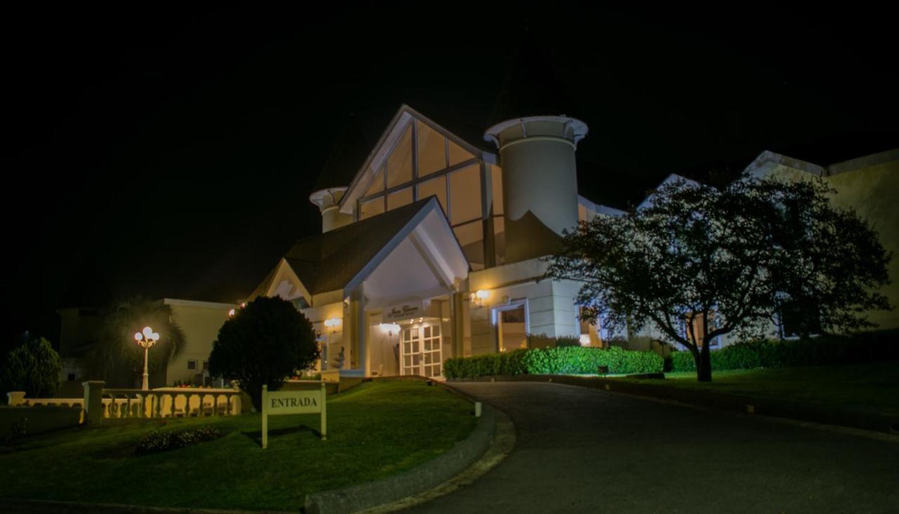 Parque Hotel Jean Clevers Punta del Este Exterior photo Entrance to the hotel