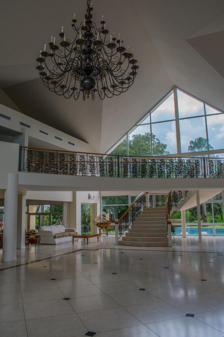 Parque Hotel Jean Clevers Punta del Este Exterior photo Interior of the hotel